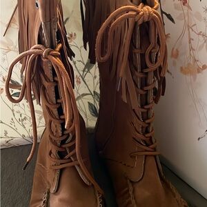 New Women’s Size 8M Cadencia Leather Moccasin Boots Lace Front Side Zip Rampage